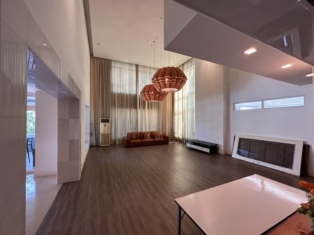 Office for rent, Sukhumvit Road (near BTS Thonglor-Ekkamai Station), 193 sq m., building area 2800 sq m., 7 floors high. – รูปที่ 4