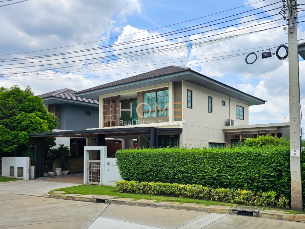 The front of the house does not collide with anyone. Beautifully decorated, ready to move in ✨ Single house, Setthasiri Phahol - Watcharapol / 4 bedrooms (for sale), Setthasiri Phahol - Watcharapol / Detached House 4 Bedrooms (FOR SALE) TAN671