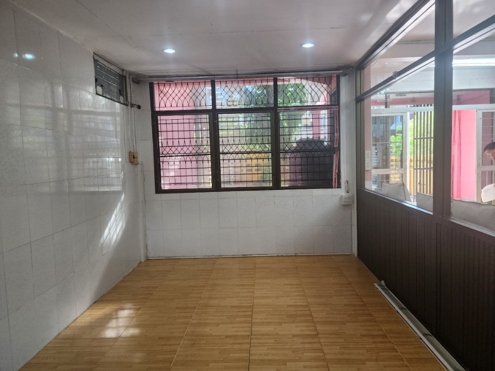Townhouse for rent, 35 sq m, Mahaphon Village, On Nut 52 – รูปที่ 4
