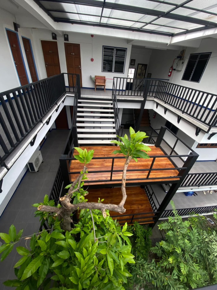 Hotel for sale, 27 rooms, in the center of Chiang Mai, next to Thapae Gate, with valid license – รูปที่ 4