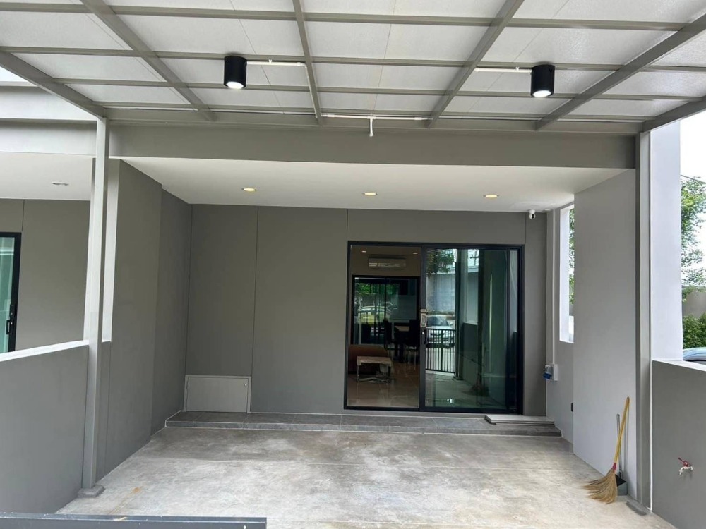 Townhouse for rent, 3 floors, Premium Place Phahon Yothin - Ram Intra project, new condition, fully furnished, suitable for living or home office. – รูปที่ 2