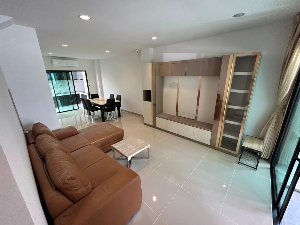 Townhouse for rent, 3 floors, Premium Place Phahon Yothin - Ram Intra project, new condition, fully furnished, suitable for living or home office. – รูปที่ 3
