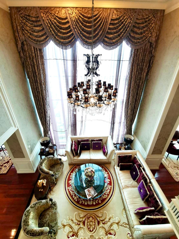 The Park Chidlom Duplex Penthouse: 4bed 5bath + maid 638sqm. 310,000,000 Am: 0656199198 The Park Chidlom Duplex Penthouse: 4bed 5bath + maid 638sqm. 310,000,000 Am: 0656199198