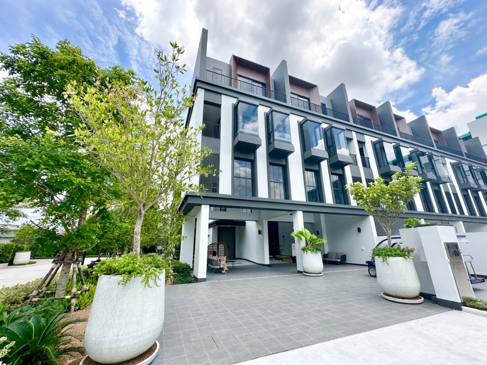 🏛️Milford ลาดพร้าว-รามคำแหง🔥ทาว์นโฮมหรู 3.5 ชั้น ขนาด 498 ตร.ม. 72 ตร.วา. | 5 ห้องนอน 5 ห้องน้ำ 6 ที่จอด เริ่ม 31.9 MB ติดต่อนัดชม Tel.0922635410 (เอิร์ธ) – รูปที่ 2