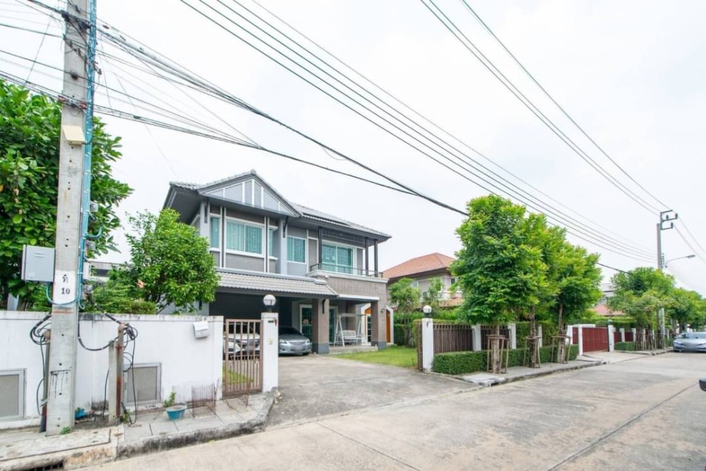 ขายบ้านเดี่ยว 2 ชั้น ชวนชื่น แกรนด์ เอกชัย-บางบอน สง่างามในสไตล์ Modern Thai ขายบ้านเดี่ยว 2 ชั้น ชวนชื่น แกรนด์ เอกชัย-บางบอน สง่างามในสไตล์ Modern Thai