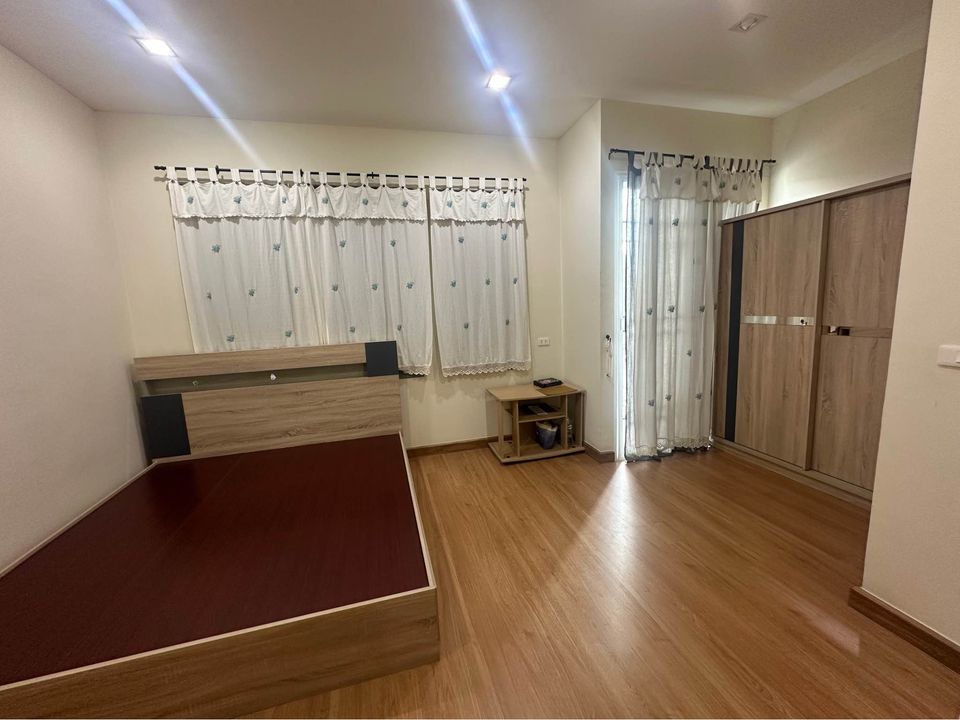 K-5900 Urgent sale! Golden Town 3 Bangna Suan Luang, best price in the project.