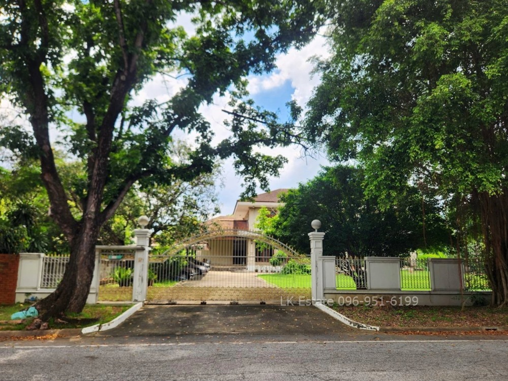 Land for sale in Navathanee, 587 sqw. with 2-story house, happiness amid nature Land for sale in Navathanee, 587 sqw. with 2-story house, happiness amid nature
