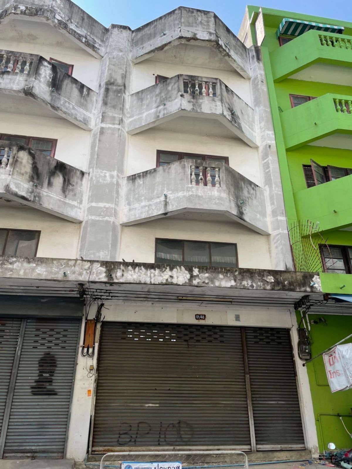 ***Urgent sale***Commercial building, 3 and a half storey shophouse, opposite Big C Theparak, ready to move in, good location ***Urgent sale***Commercial building, 3 and a half storey shophouse, opposite Big C Theparak, ready to move in, good location