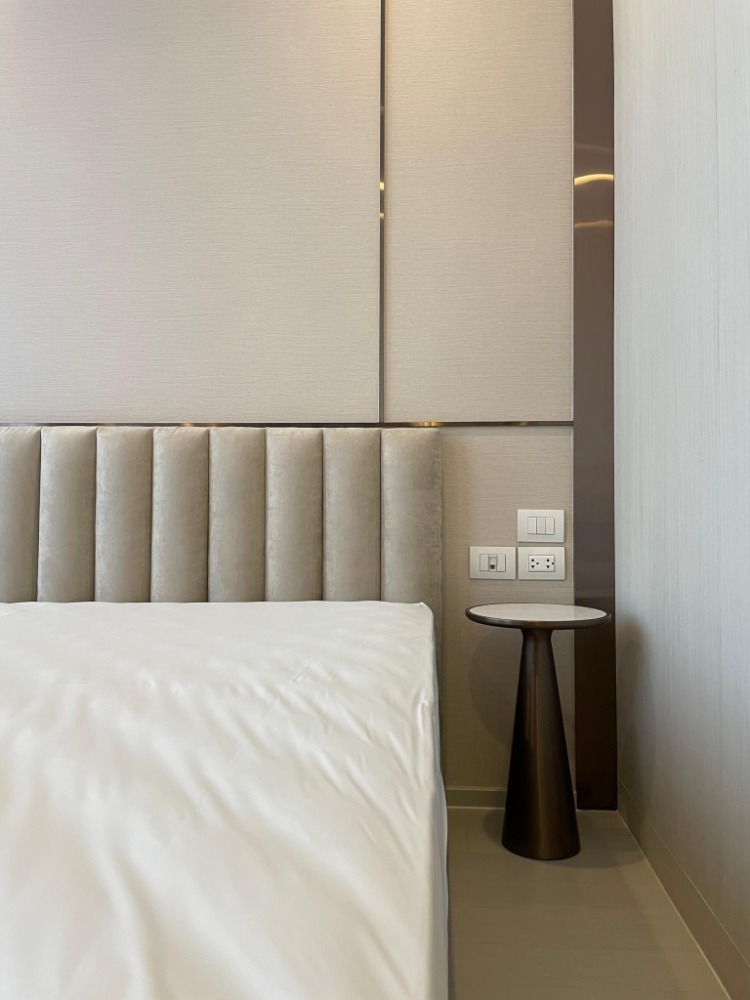 ♦ Good Deal ♦ ตึก B ชั้น 35+ Type B07 | 81.87 ตร.ม. 2 ห้องนอน | คอนโดมี Skywalk เชื่อมเข้า BTS เพลินจิต, Central Embassy – รูปที่ 4