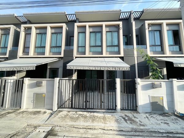 For rent 2-storey townhouse, Pleno Sukhumvit Bangna, fully furnished, ready to move in, near Mega Bangna
