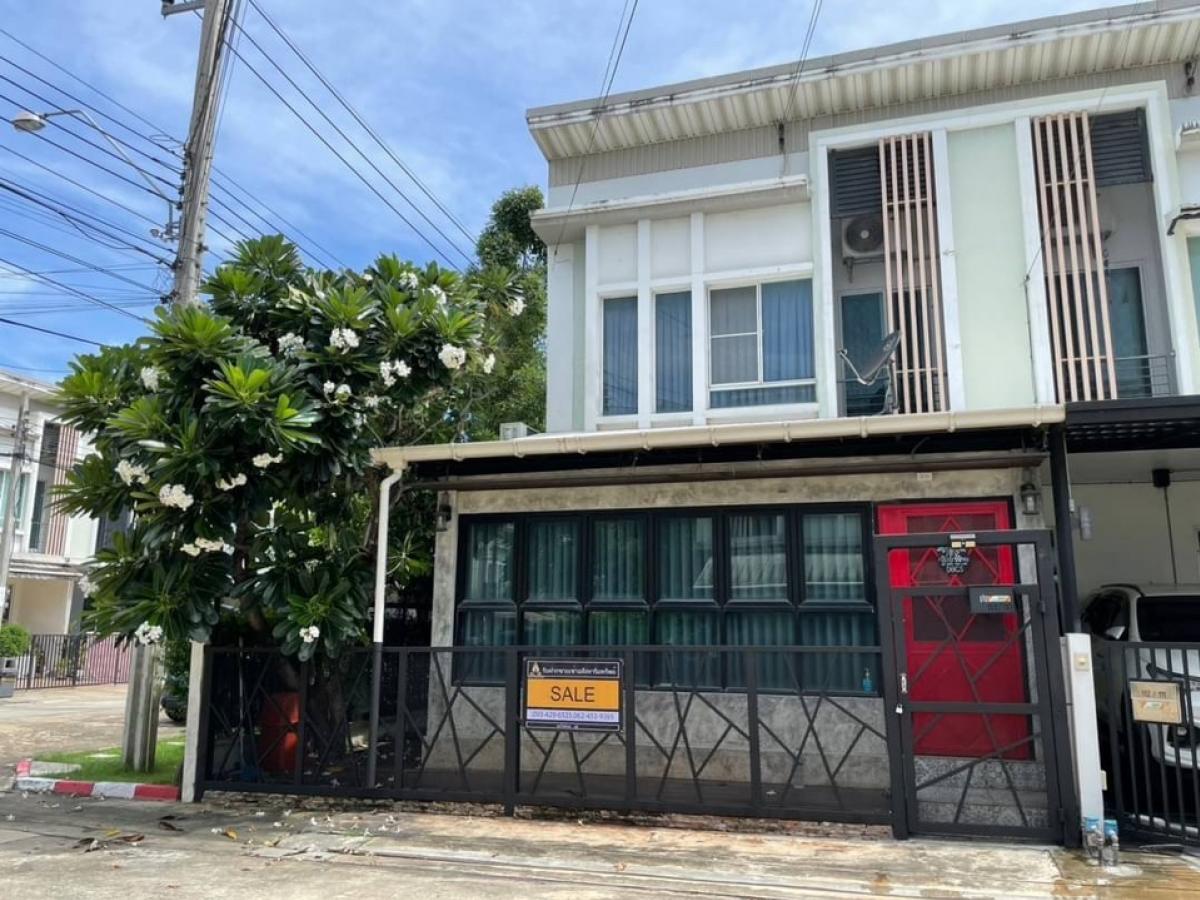 Pleino Village Ring-Ram Inthra Khlong Song Road, Bang Chan Sub -district, Khlong Sam Wa District, Bangkok, sells 4.3 million, reduced to 3.5 million