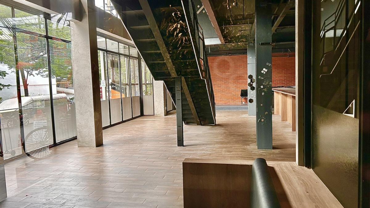 Urgent!! Prime Location : Commercial Space For Rent near BTS Ekkamai! – รูปที่ 4