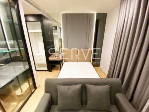 Nice Room Studio High Fl 10+ Good Location Close to BTS Phrom Phong 500 m. at Noble Around 33 Condo / For Sale