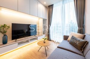 1 Bed Nice Decorate 43.77 sq.m. New Condo Good Location Close to BTS Phrom Phong 500 m at Noble Around 33 Condo / For Sale