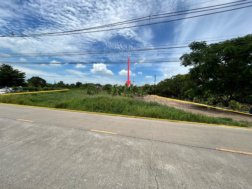Beautiful land plot for sale at a cheap price, Bang Duea, Pathum Thani, almost 2 rai or 712 sq m, near Ratchaphruek Road, Phaifa Interchange, convenient to travel to many roads, pink city plan, width about 30 meters, depth 124 meters, frontage on Issaraph – รูปที่ 2
