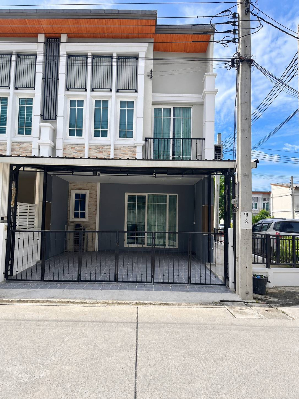 For Sale Townhouse/Townhome , Golden Town 2 Pinklao - Charansanitwong , corner unit , Bang Kruai , Bang Yai , Nonthaburi , CX-178034 For Sale Townhouse/Townhome , Golden Town 2 Pinklao - Charansanitwong , corner unit , Bang Kruai , Bang Yai , Nonthaburi , CX-178034
