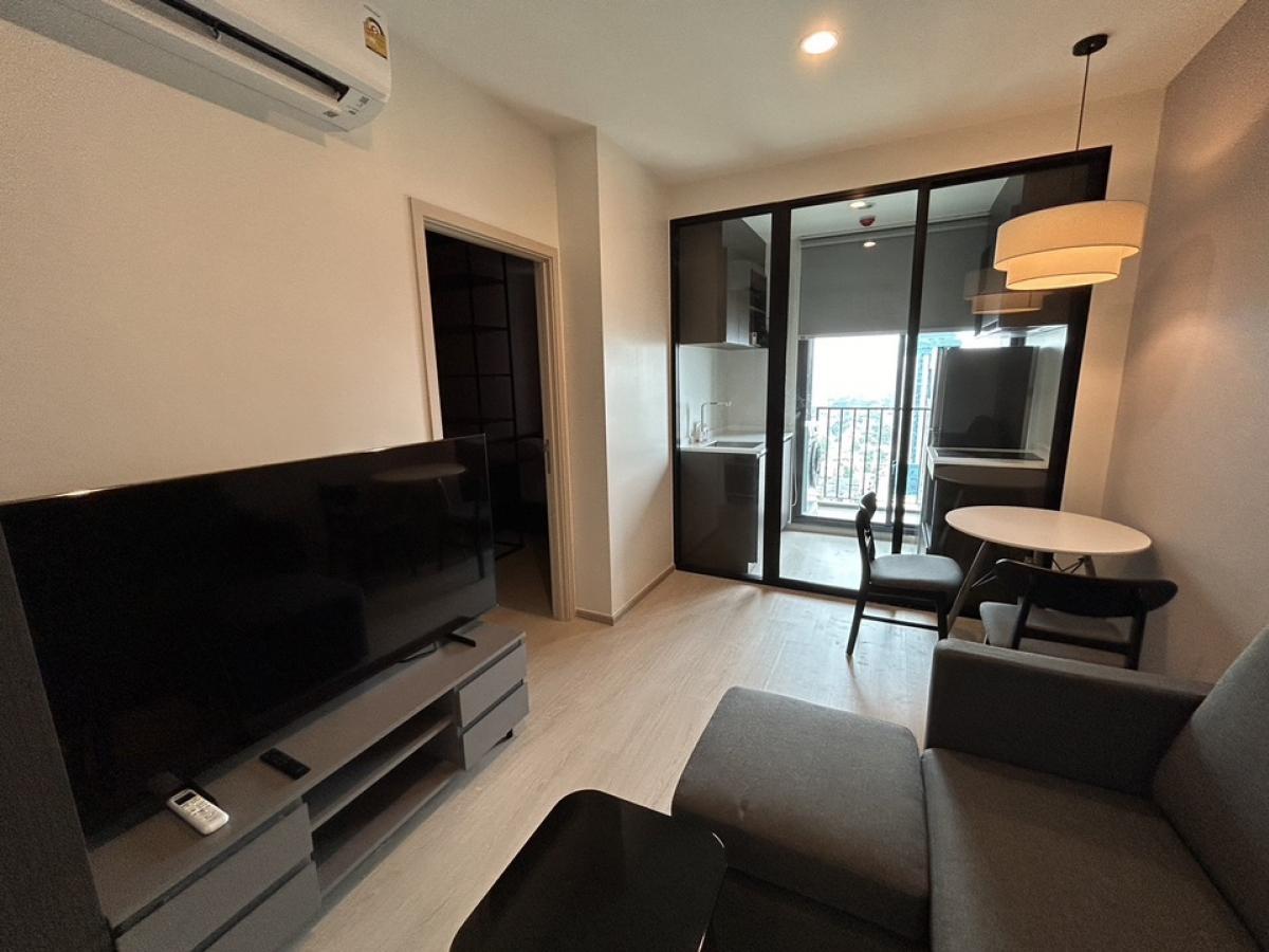 For rent Nue Noble Ratchada Latprao 1 bedroom 1 bathroom 150 m. to MRT Interchange Lat Phrao Blue Line and Yellow Line For rent Nue Noble Ratchada Latprao 1 bedroom 1 bathroom 150 m. to MRT Interchange Lat Phrao Blue Line and Yellow Line