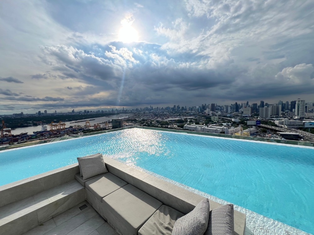 Fully furnished condo, ready to move in, Chao Phraya River view, price 3.99 million baht, free transfer