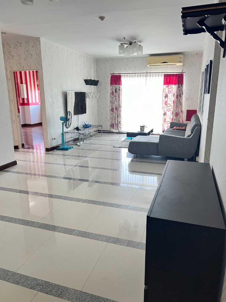 Penthouse for rent at Supalai Park Srinakarin, High floor, well docoration, ready to move in