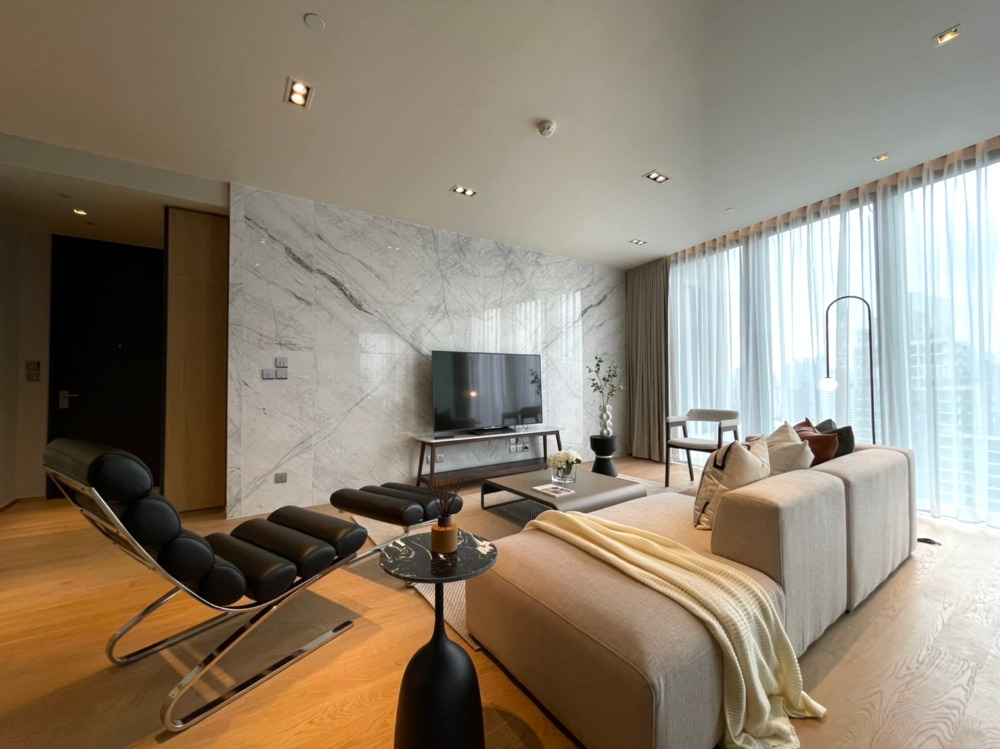 Beatniq Sukhumvit 32: 108sqm. 2+1bed 3bath 2XFl 107.61sqm. 34,000,000 Am: 0656199198 Beatniq Sukhumvit 32: 108sqm. 2+1bed 3bath 2XFl 107.61sqm. 34,000,000 Am: 0656199198