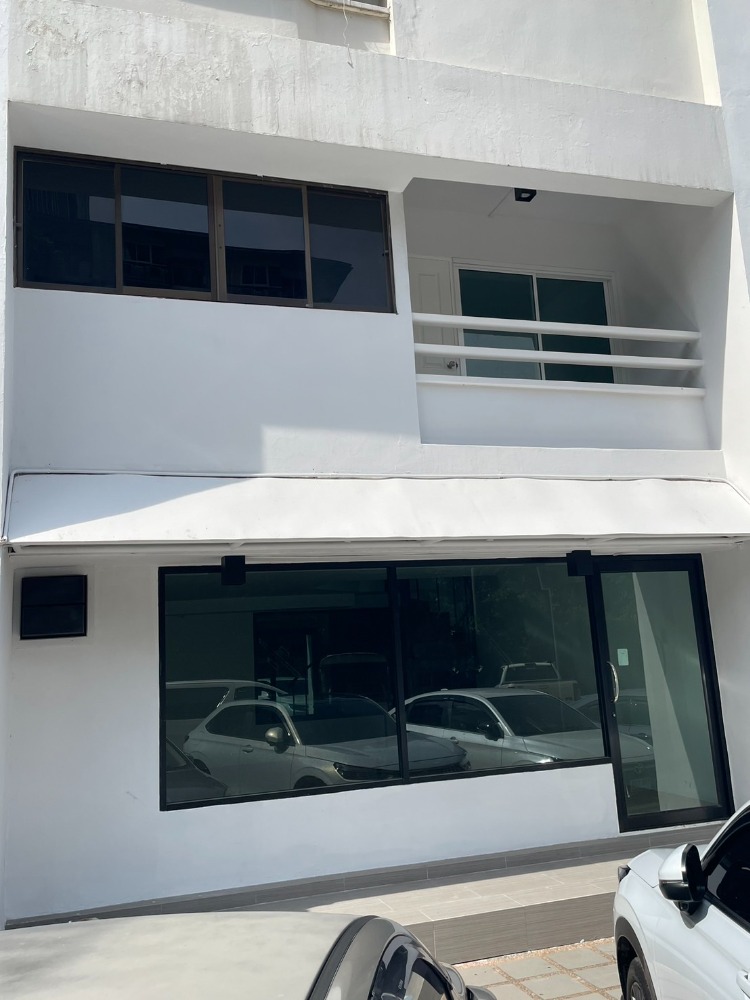 For rent Thonglor Tower 1st floor