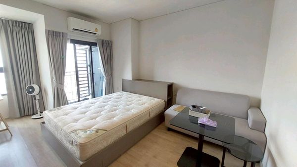⚡🔥For rent Ideo sathorn wongwienyai🔥⚡⚡Next to BTS Wongwian Yai⚡North facing, not hot all day⚡Fully furnished, furniture + electrical appliances
