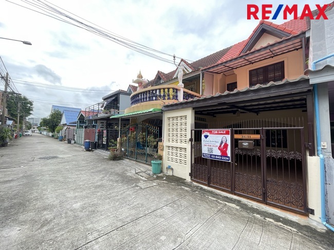 ขายบ้านใกล้BTSโรงเรียนนายเรือ บ้านรีโนเวทพร้อมอยู่ หมู่บ้านยูลิ ซอย 14 สุขุมวิท ศาลากลางสมุทรปราการ บางด้วน บางเมือง สมุทรปราการ – รูปที่ 2