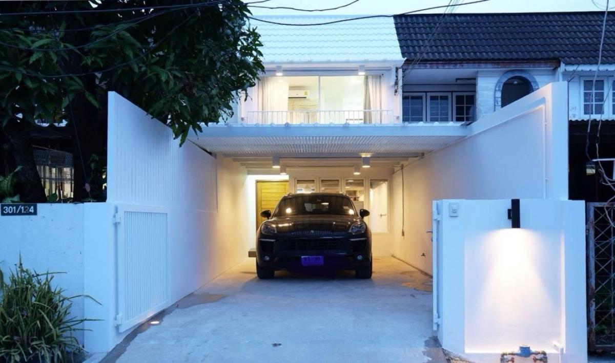 📢👇Townhouse for sale, Soi Pridi 42, with tenant, contract ends 31 July 2026
