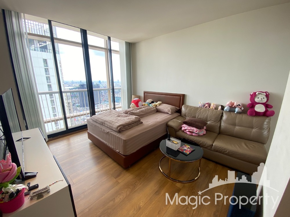 Studio For Sale in Park Origin Phrom Phong Condominium, Khlong Toei, Bangkok