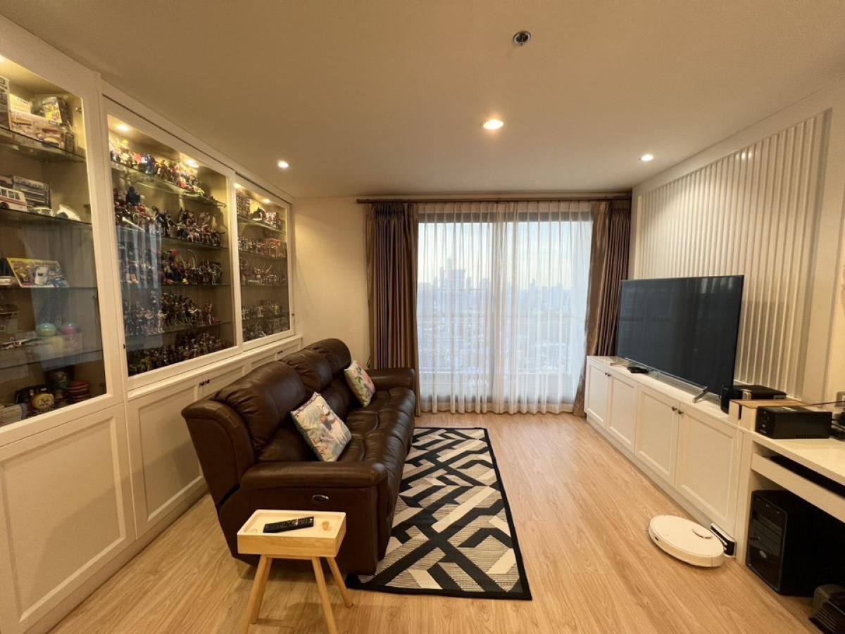 📢👇Corner unit at Rhythm Sukhumvit 42,affordable and worth price for living or investing as located in good area and only few steps to BTS 📢👇Corner unit at Rhythm Sukhumvit 42,affordable and worth price for living or investing as located in good area and only few steps to BTS