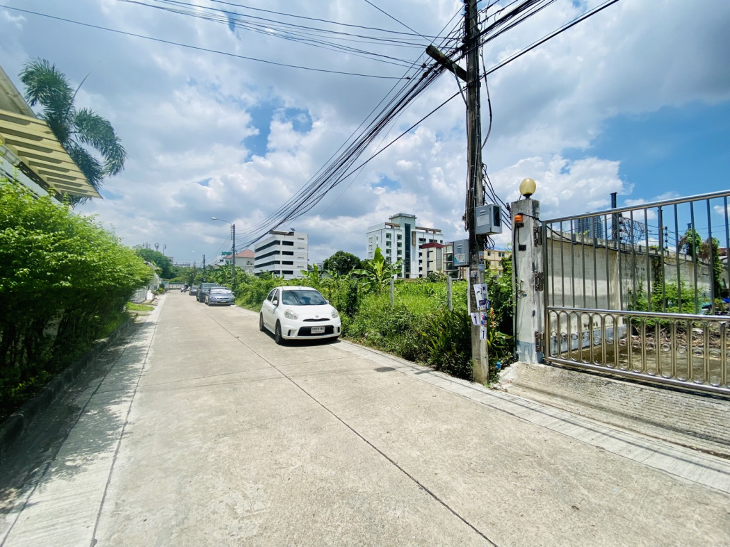 ขาย ที่ดิน ซอยโชติวัฒน์ สะพาน 99 ถนนประชาชื่น เนื้อที่ 2 ไร่ 2 งาน ขาย ที่ดิน ซอยโชติวัฒน์ สะพาน 99 ถนนประชาชื่น เนื้อที่ 2 ไร่ 2 งาน