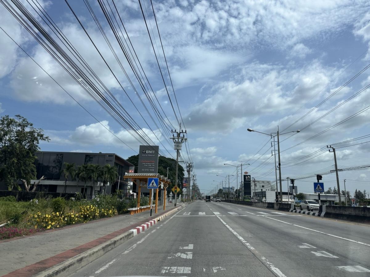 ขายที่ดินติดถนนร่มเกล้า ขายที่ดินติดถนนร่มเกล้า