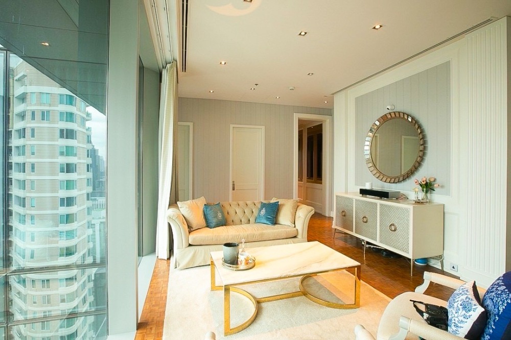 ● Prime Location ● 30++ Floor 205.00 sq.m. | 3 beds 4 baths | near BTS Chong Nonsi 2 mins, King Power Mahanakhon 3 mins, Sathorn Square 4 mins – รูปที่ 2