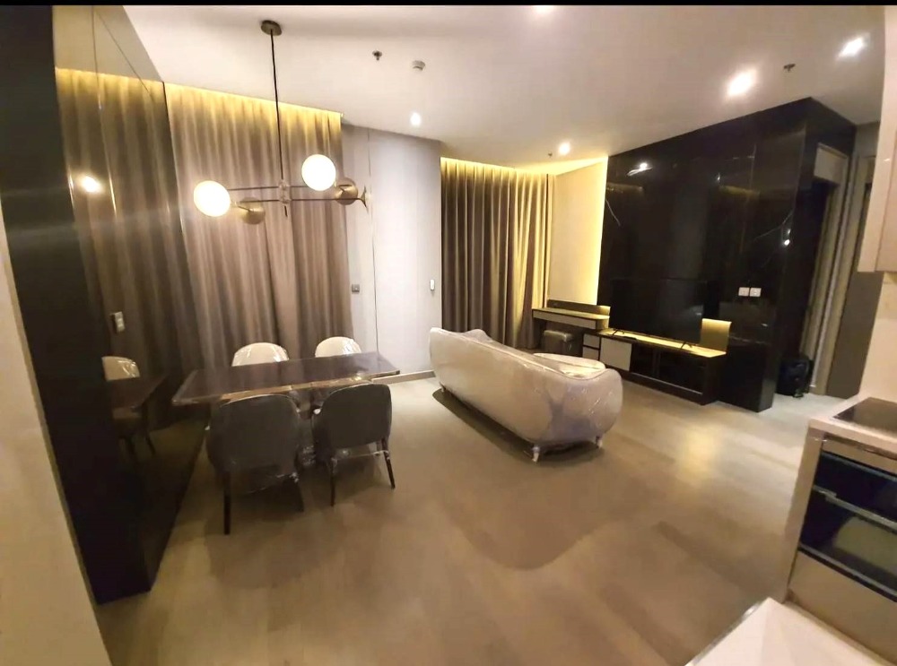 ♦ Luxury style ♦ ชั้น 30+ 73.00 ตร.ม. | 2 ห้องนอน วิวสวย | คอนโดใกล้ BTS เพชรบุรี 1 นาที, มศว. 3 นาที, เซ็นทรัล พระราม 9 7 นาที, โรงพยาบาลกรุงเทพ 9 นาที – รูปที่ 2