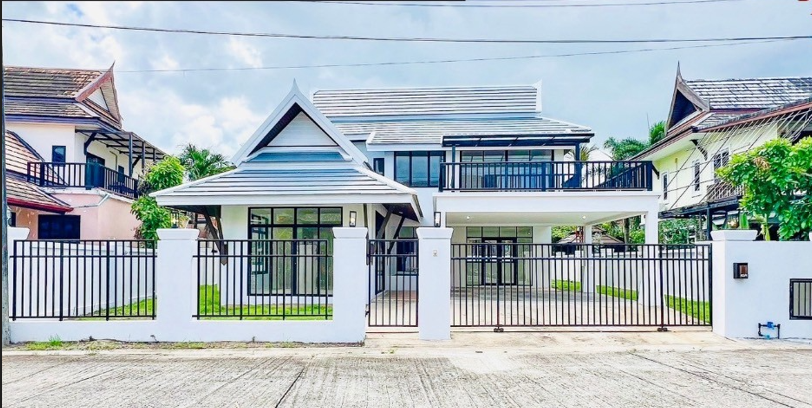 Single house, good location, Phuket (Chalong), Project 99 Andaman Tropical Phuket Chalong Area Single house, good location, Phuket (Chalong), Project 99 Andaman Tropical Phuket Chalong Area