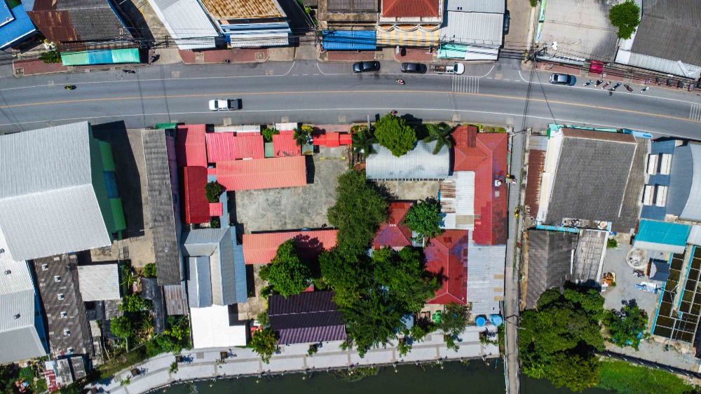 ขายที่ดินริมน้ำ ตัวเมืองนครปฐม พร้อมอาคาร 1,500 ตร.ม. | 376 ตร.วา | ทำธุรกิจต่อได้ทันที หรือพัฒนาใหม่บนทำเลหายากในเมือง – รูปที่ 3