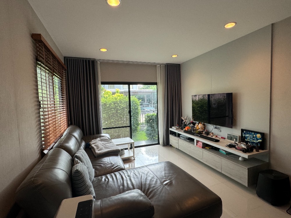 2-storey detached house, Minimal style, convenient transportation, near the expressway entrance and exit 2-storey detached house, Minimal style, convenient transportation, near the expressway entrance and exit