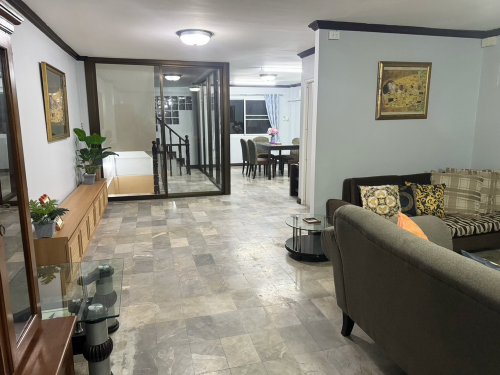 For rent Townhome Royal Nakarin Villa Soi On Nut 46 size 30sqw. 5bed 5nath – รูปที่ 3