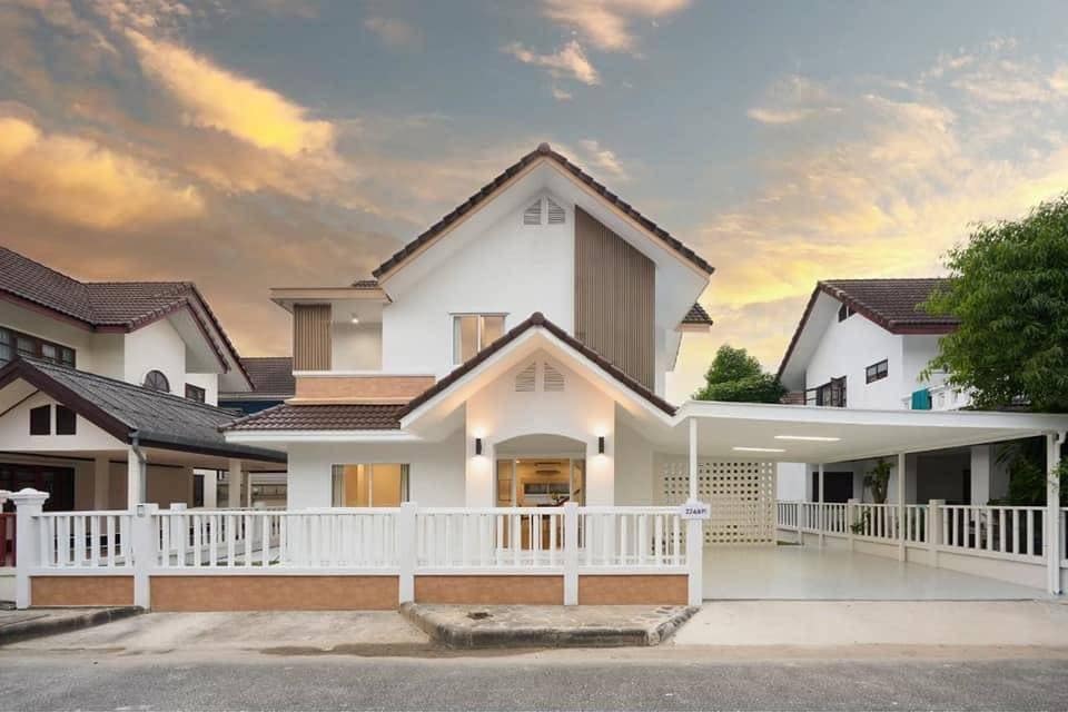 บ้านเดี่ยวสวย พื้นที่ใช้สอยรวมโรงจอดรถและพื้นที่ซักล้าง ในหมู่บ้านขวัญเวียง แม่เหียะ หางดง ใกล้ รร.นานาชาติ 8 แห่ง
