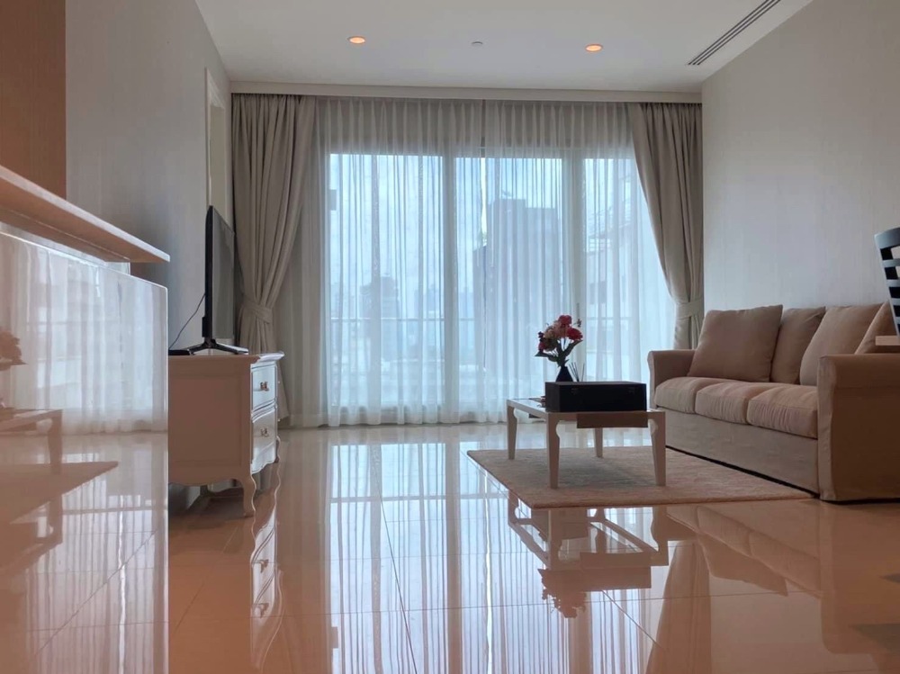 ❖ Prime Location ❖ ชั้น 05+ | 2 ห้องนอน 108.00 ตร.ม. | มีระเบียง | ใกล้ สวนลุมพินี 1 นาที, เวลา สินธร วิลเลจ 3 นาที, MRT สถานีสีลม 3 นาที – รูปที่ 2