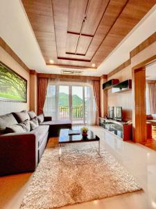 Condo for sale Hillside Residence Khao Yai (RB504) 5th floor, new, luxury, beautiful, 80 sq m., beautiful view, fresh air, ready to move in