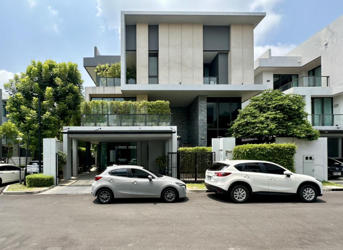 For rent: corner house, 5 bedrooms, 6 bathrooms, 3 parking spaces For rent: corner house, 5 bedrooms, 6 bathrooms, 3 parking spaces