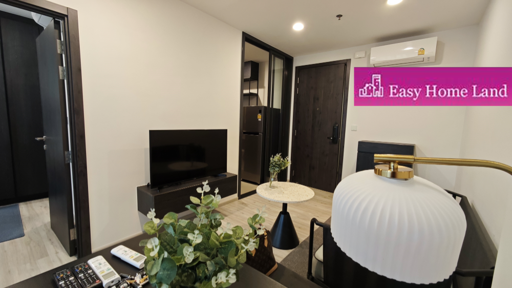 🎀Beautiful room, complete with furniture and appliances. 🎀Rent 20,000. Call 081-912-8883.