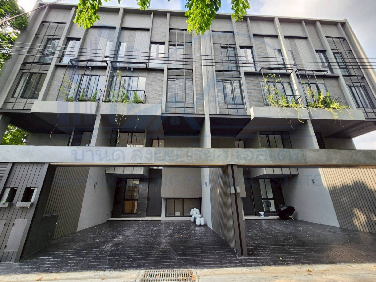 ให้เช่า Office รัชดา 20 ( L SCAPE RATCHADA) แต่งครบระดับพรีเมียม🚀🌟🌿 办公室出租，Ratchada 20 (L SCAPE RATCHADA)，家具齐全，品质优良。