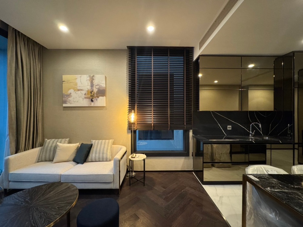 🗝️ The Esse Sukhumvit 36 ​​🛏️Beautiful room ✨Many rooms 🌐 Good location📍High floor 🌤️Beautiful view 🛋️Fully furnished 📺Fully furnished appliances (special price)
