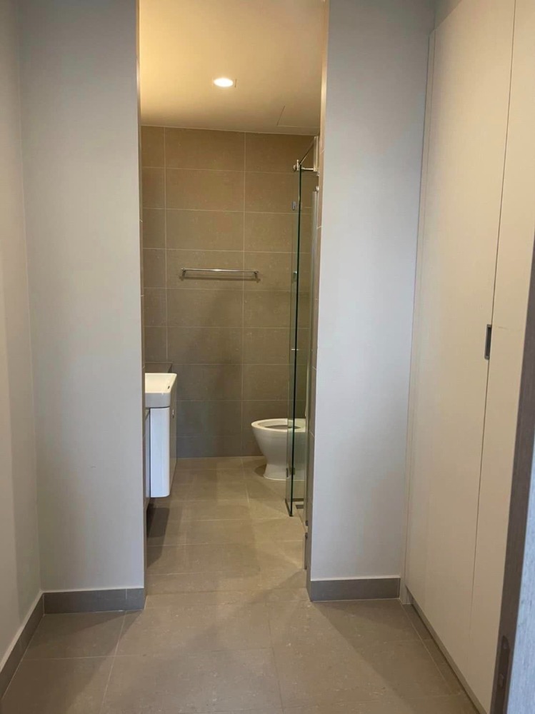 For rent Noble Ploenchit ห้องสวย เฟอร์นิเจอร์และเครื่องใช้ไฟฟ้าครบ LH-RW005196 – รูปที่ 2