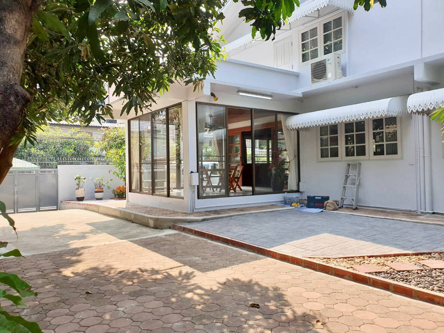 ให้เช่า บ้านเดี่ยว 2 ชั้น 103 ตรว. ใหม่สวย ใกล้ MRT อยู่ รัชดา-ห้วยขวาง – รูปที่ 2