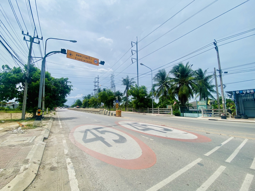 ขาย ที่ดิน บางบัวทอง ติดถนนวัดลาดปลาดุก เนื้อที่ 23 ไร่ ขาย ที่ดิน บางบัวทอง ติดถนนวัดลาดปลาดุก เนื้อที่ 23 ไร่