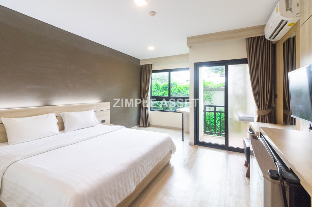 Line @zimple_asset Daily and monthly residences in Wongwian Yai area. Beautiful rooms with full furniture, ready to move in. Includes free gym, and swimming pool services. Located just 650 m from BTS Wongwian Yai Line @zimple_asset Daily and monthly residences in Wongwian Yai area. Beautiful rooms with full furniture, ready to move in. Includes free gym, and swimming pool services. Located just 650 m from BTS Wongwian Yai