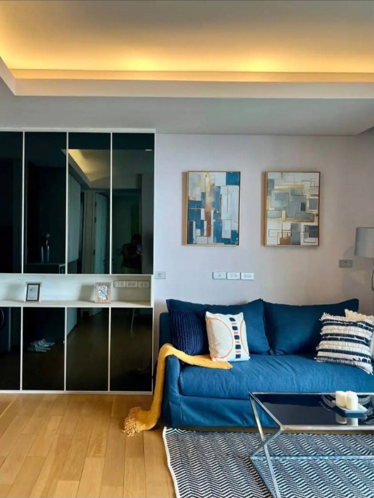 ♦ Nice decorated ♦ 20+ Floor, 55 sq.m. | 1 Bed, fully furnished | Near BTS Phrom Phong Station 3 mins., MRT Queen Sirikit National Convention Center 3 mins., K Village 3 mins. ♦ Nice decorated ♦ 20+ Floor, 55 sq.m. | 1 Bed, fully furnished | Near BTS Phrom Phong Station 3 mins., MRT Queen Sirikit National Convention Center 3 mins., K Village 3 mins.